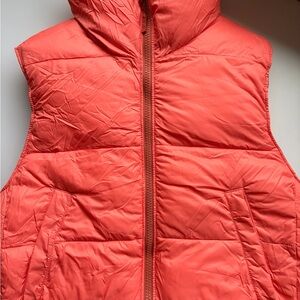 American Eagle Coral Reversible Puffer Vest